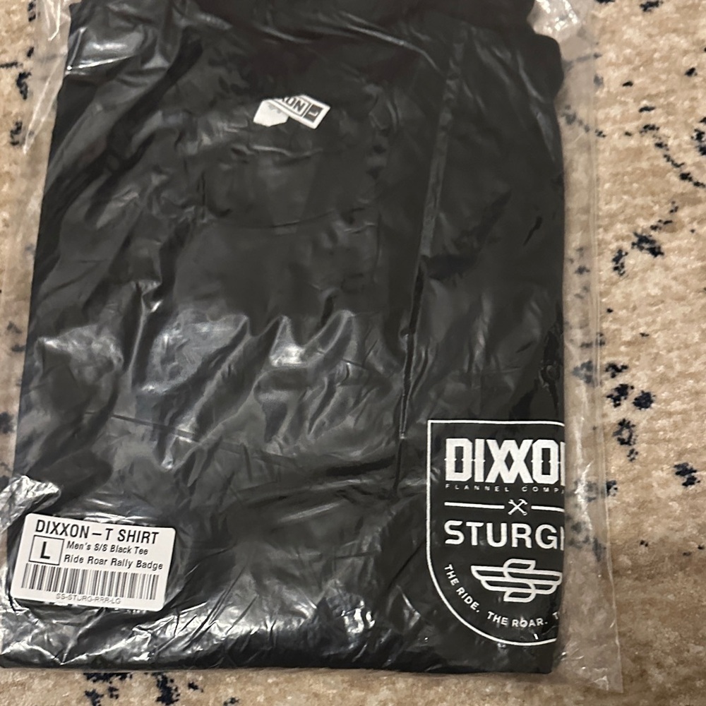 Dixxon Flannel Co X Sturgis ride roar rally badge black tshirt